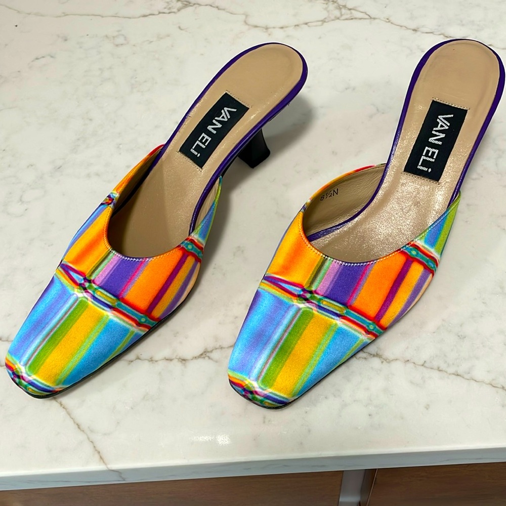 Super cute Van Eli multi colored mules. Size 8.5 N runs small! More like a 7.5?